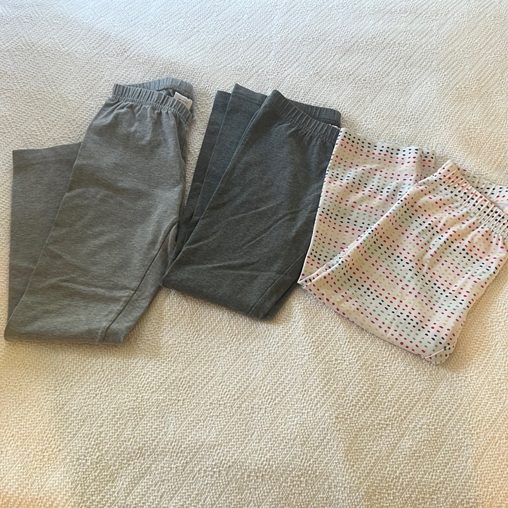 3 pairs of Hanna Andersson leggings and capris leggings, size 130 (8), 120 (6-7)